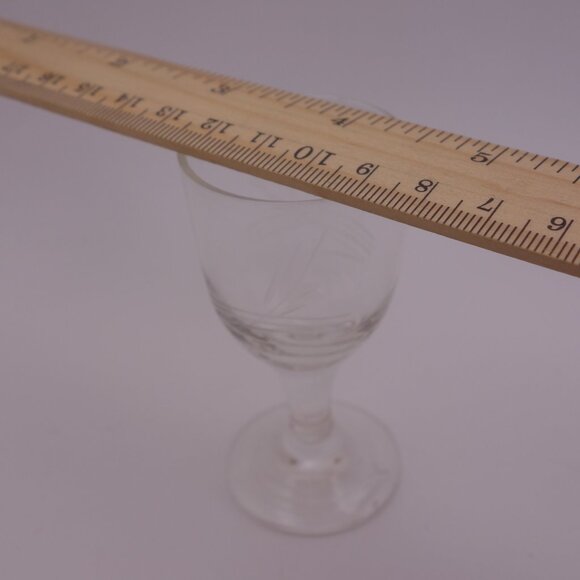 Set of Four(4) Very Small Glasses - Picture 5 of 11